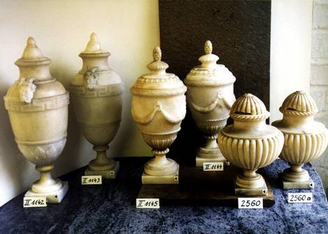 Алебастровые вазы